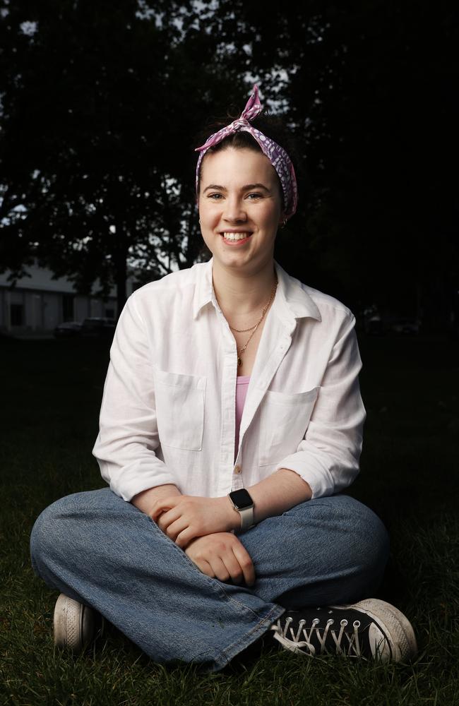 Saskia Rogers 20 cancer survivor and youth ambassador for Canteen who are celebrating 30 years of bandanna day. Picture: Nikki Davis-Jones