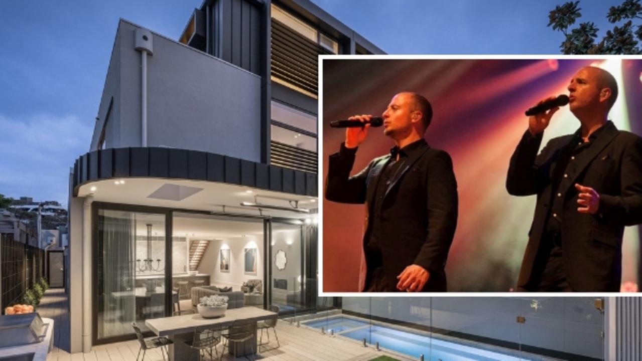 Ten Tenors hope to hit high note on home with jade cocktail bar