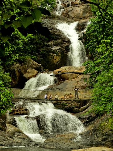 Don’t go chasing this waterfall, guys | news.com.au — Australia’s ...