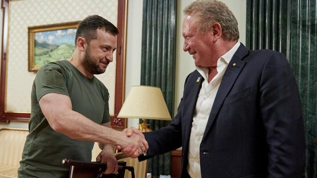 Ukraine President Zelenskyy (left) meets Dr Forrest, who has pledged $500m towards a $25bn fund to rebuild the country when Russia is defeated. Picture: Supplied