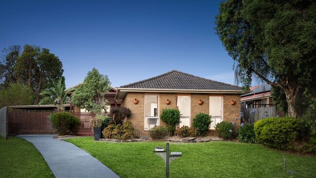 8 Salisbury Court, Wantirna.