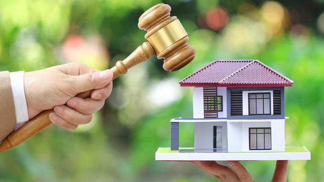 For owner-occupiers with an average-sized $600,000 loan, the 25 basis point cut is expected to reduce monthly repayments by $92, or $1104 annually. Picture: iStock.