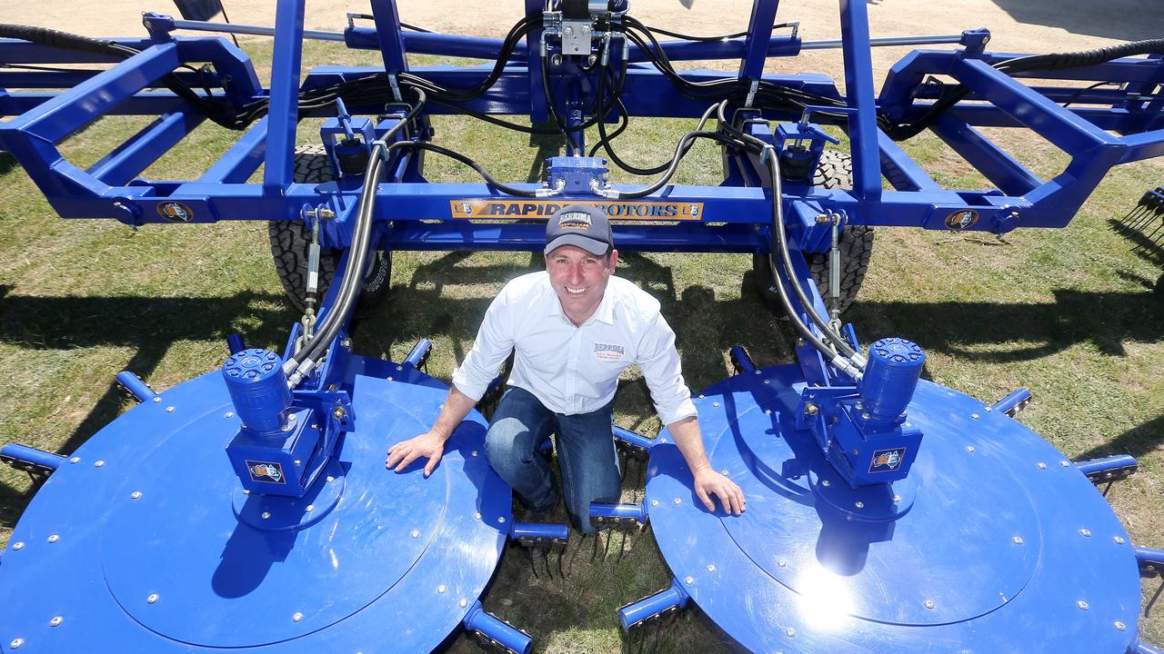 Berrima Engineering’s Martin Morona with his Berrima Rapid Rotor at the Henty machinery Field Days. Picture Yuri Kouzmin