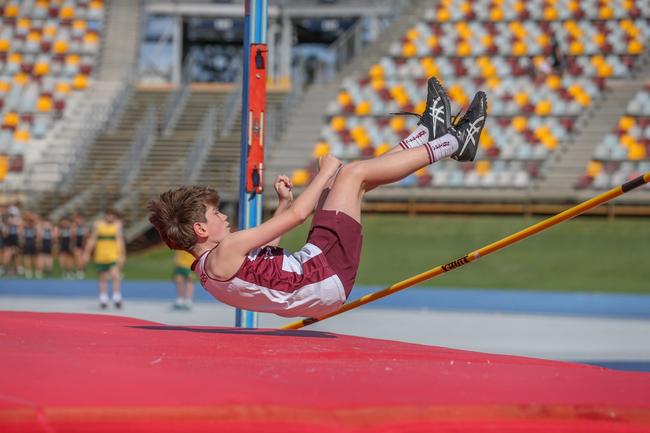 AIC Track &amp; Field Championships from QSAC, Photos by Stephen Archer