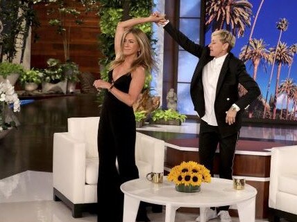 Ellen DeGeneres and Jennifer Aniston dance on the final Ellen show in 2022. Picture: Warner Bros.