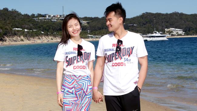 Chinese visitors Zhou Danting with Zhang Yipan at Tangalooma. Picture: Image AAP/Steve Pohlner