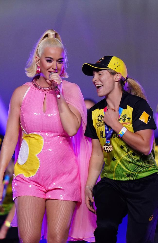 Sophie Molineux performs on stage with Katy Perry after Australia’s 2020 World Cup victory. Picture: AAP Image/Scott Barbour