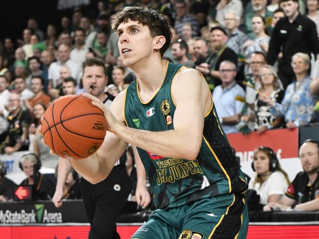 Nick Stoddart takes a shot. (Photo by Simon Sturzaker/Getty Images)