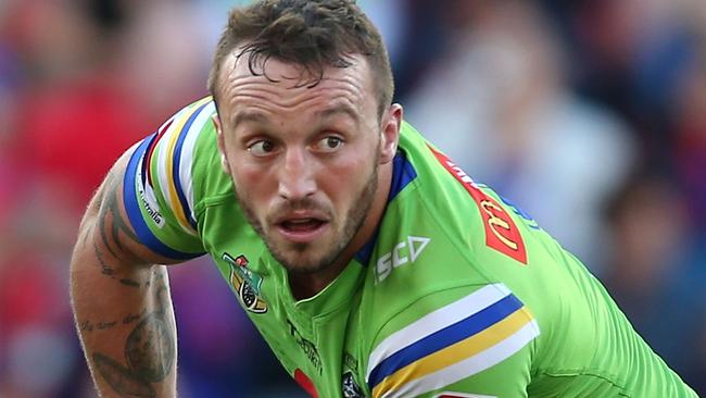 NEWCASTLE, AUSTRALIA - MARCH 19: Josh Hodgson of the Raiders prepares to pass the ball during the round three NRL match between the Newcastle Knights and the Canberra Raiders at Hunter Stadium on March 19, 2016 in Newcastle, Australia. (Photo by Tony Feder/Getty Images)