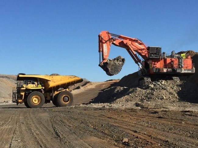 Stanmore Coal have a new dragline operation at their Isaac Plains coal mine, which processed its first coal on Wednesday. Photo: Contributed.