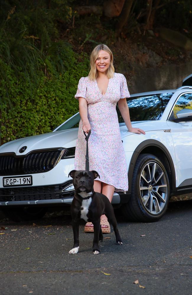 Caitlyn Elks, with her puppy, Bobby. Picture:Justin Lloyd