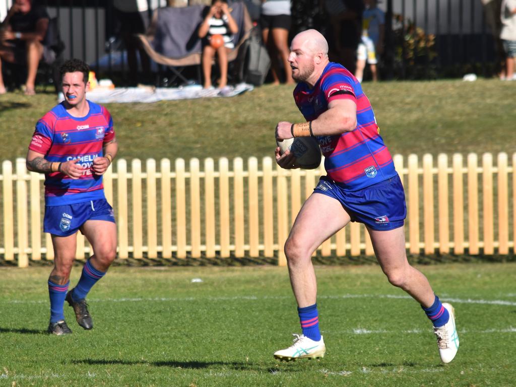 Jyi Seymour runs at the line. Picture: Sean Teuma