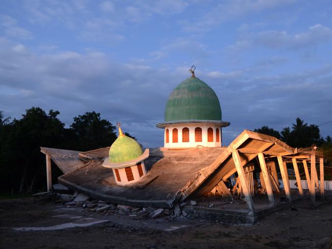 A collapsed mosque at Kayangan subdistrict in North Lombok on West Nusa Tenggara province. Picture: Sonny Tumbelaka/AFP