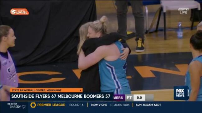 Lauren Jackson back as Flyers win again