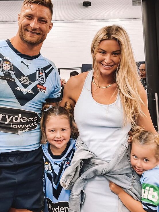 Tariq Sims with wife Ash and daughters Vayla and Lakia.