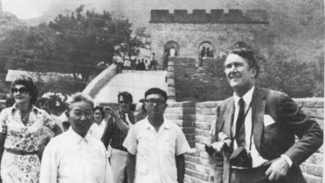 Malcolm and Tamie Fraser on a visit to the Great Wall of China in 1976.