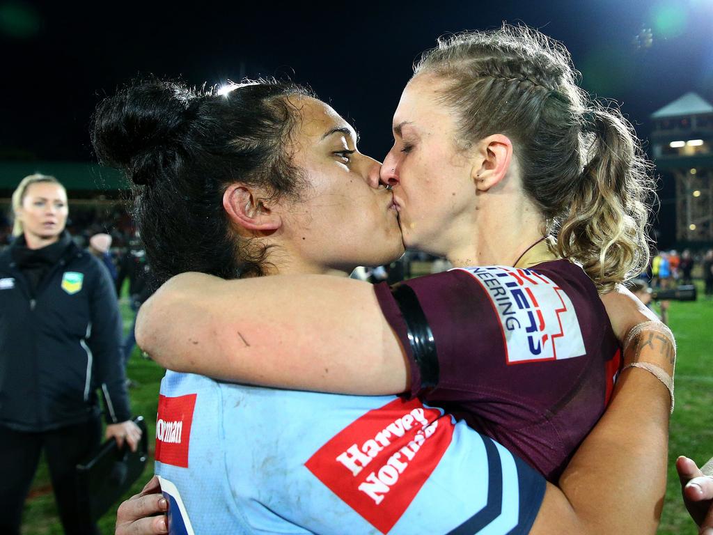Karina Brown (R) kisses her then partner Vanessa Foliaki after a State of Origin game. Picture: Adam Head