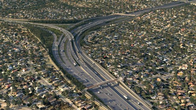 A view of the North East Link in the design mock up.