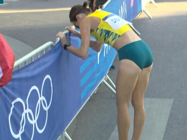 Paris 2024 Olympics. Australian marathon runner Sinead Diver pulls out of the marathon.