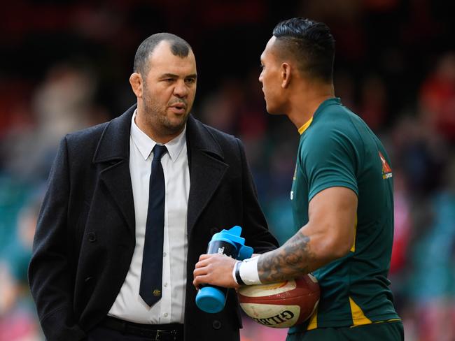 Michael Cheika says Folau won’t be distracted by the social media backlash.