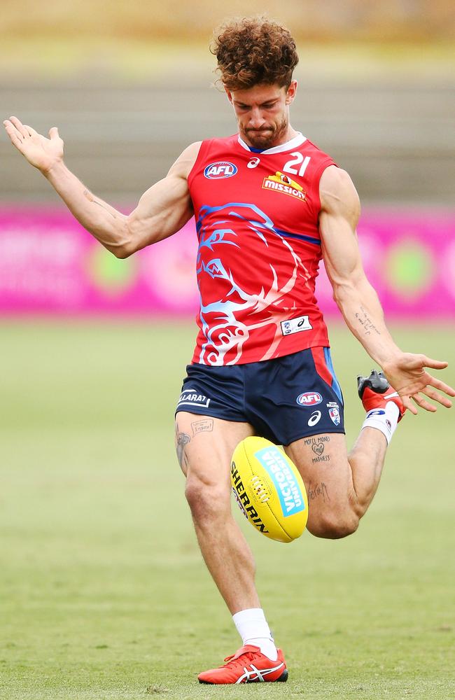 Bulldog Tom Liberatore will miss the rest of the 2018 after rupturing his ACL in Round 1.