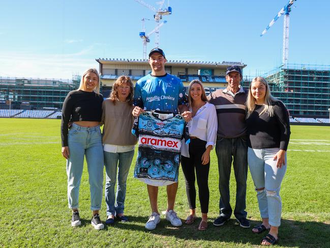 Jersey presentation for Sharks prop Tom Hazelton. Credit: Supplied.