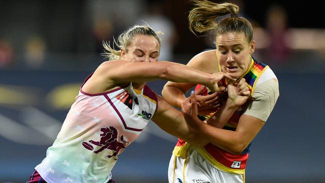 Natalie Grider and Hannah Munyard go hard. Picture: Getty Images