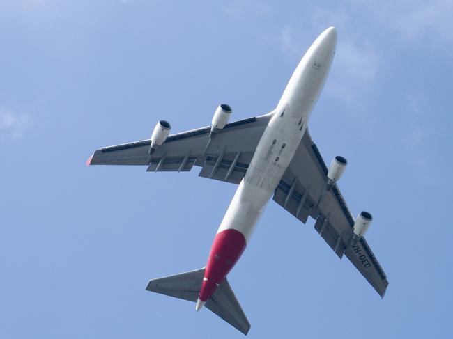 Qantas Airways takeoff from Chiangmai airport from Sydney.  Aircraft generic.