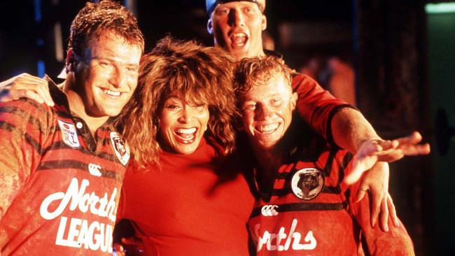 Gavin Jones, left, with Tina Turner and fellow Queenslander Gary Larson. Col Whelan Rugby League Turner/Singer