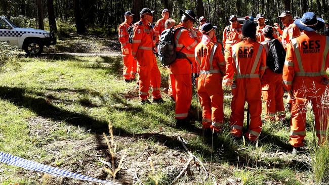 SES arrive to do a line search to look for further evidence. Picture: Nicole Garmston