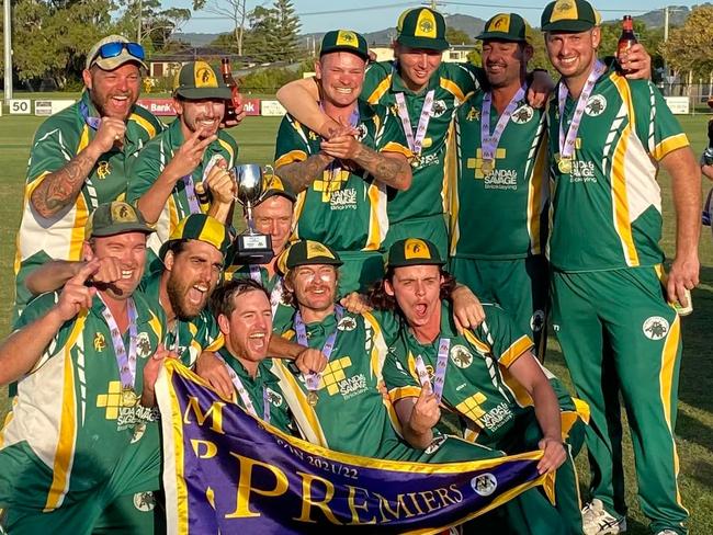 Ecstatic Dromana players show off the MPCA Sub District flag.