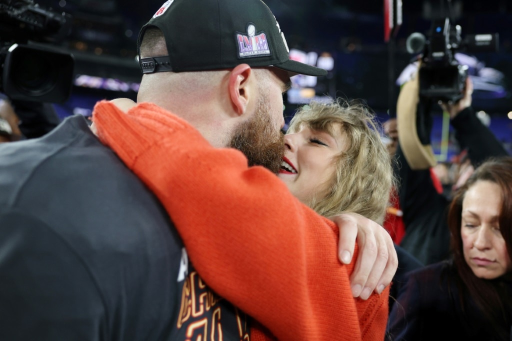 Kelce brothers embrace shared moment on Super Bowl stage from opposing  sides - The Japan Times