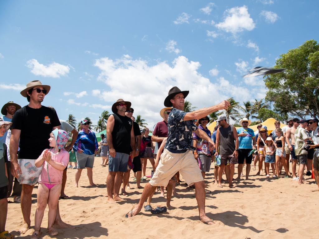 MenÃ•s SlappaÃ•s Thong Throw at the Darwin Beer Can Regatta at Mindil Beach, 2024. Picture: Pema Tamang Pakhrin