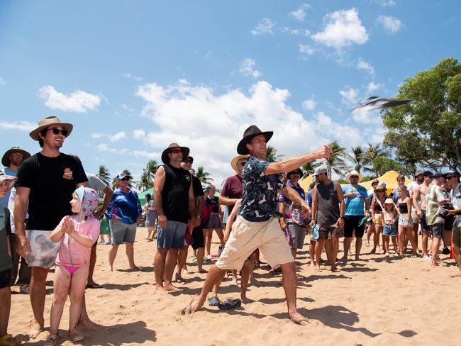 MenÃ•s SlappaÃ•s Thong Throw at the Darwin Beer Can Regatta at Mindil Beach, 2024. Picture: Pema Tamang Pakhrin