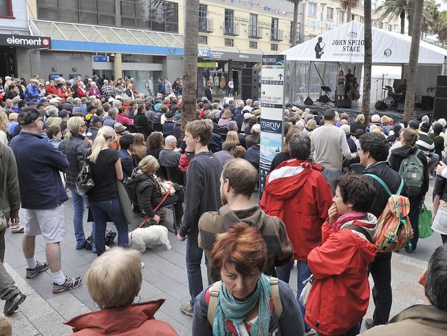 Crowds at the Manly Jazz festival in 2009. Picture: Martin Lange