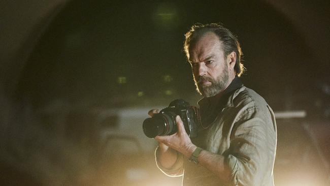 Hugo Weaving performing in Heart and Bones.