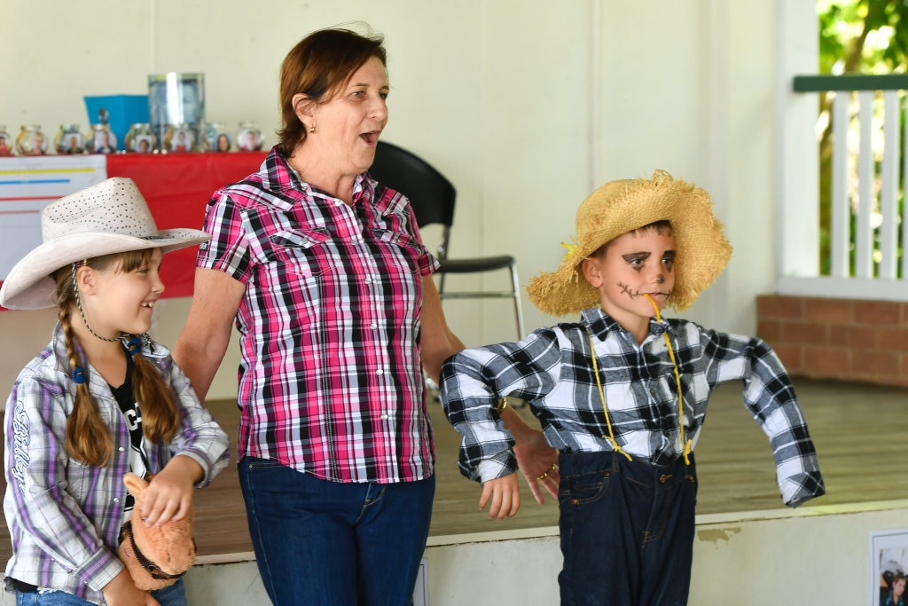 Josh Lucke and Chloe Draper won best dressed.PIE IN THE FACE - Mt Larcom State School raises money for drought relief. Picture: Mike Richards GLA140918PIEF