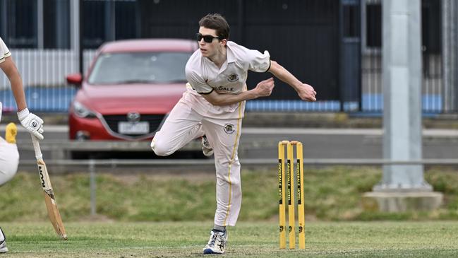 Grovedale bowler Rohan Smith. Picture: Wes Cusworth