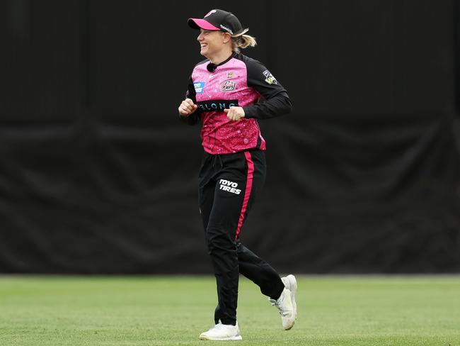 Healy did not keep against the Heat at North Sydney Oval to manage the knee injury. Picture: Matt King/Getty Images