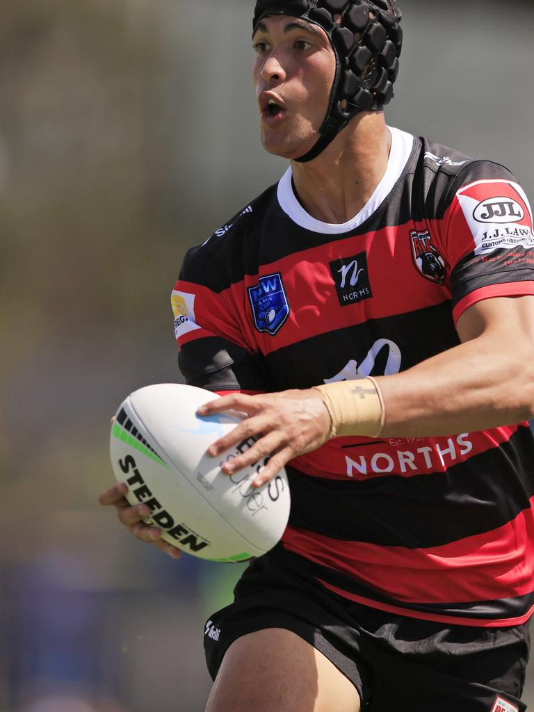 QUEANBEYAN, AUSTRALIA - FEBRUARY 27: Joseph Suaalii of the Bears runs the ball during the NSW Cup Trial Match between the North Sydney Bears and the Canberra Raiders at Seiffert Oval on February 27, 2021 in Queanbeyan, Australia. (Photo by Mark Evans/Getty Images)