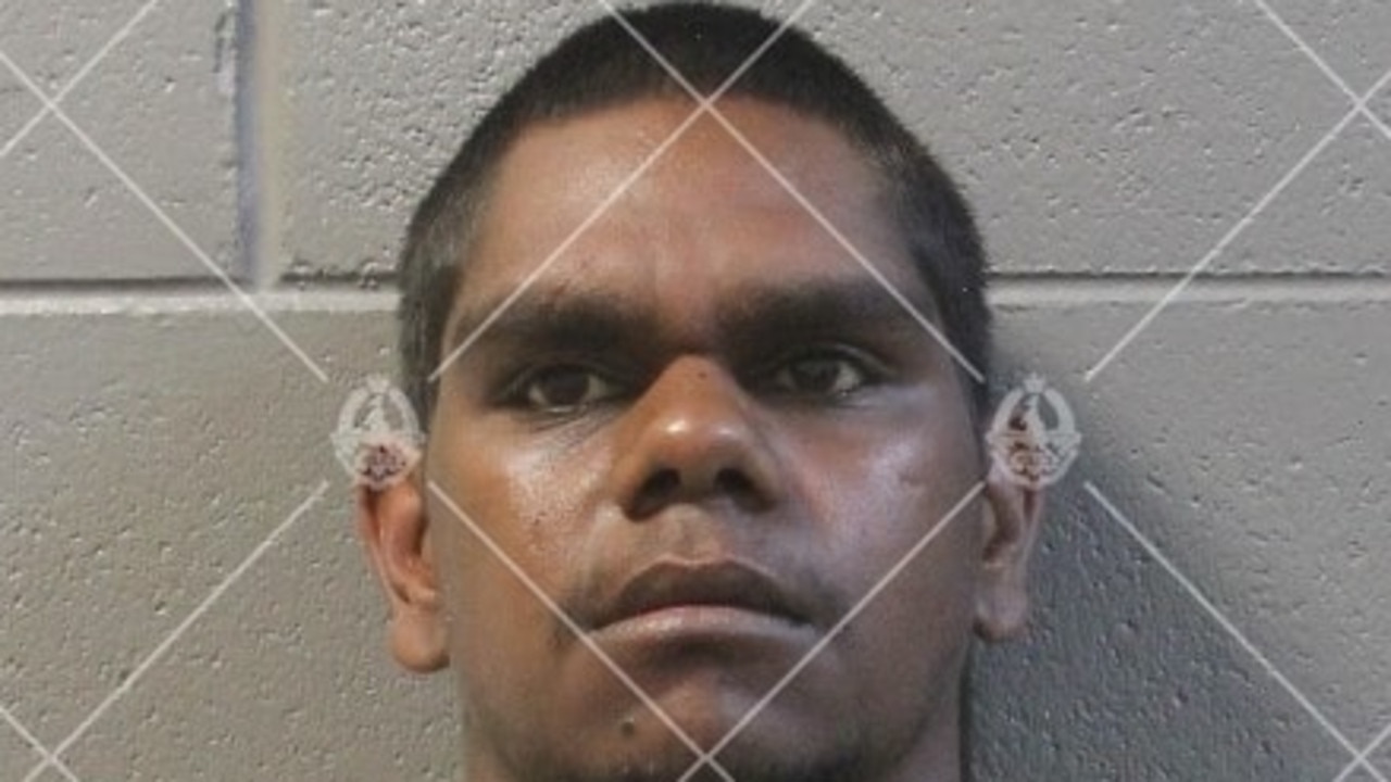 Police hunt prisoner on the run in Alice Springs