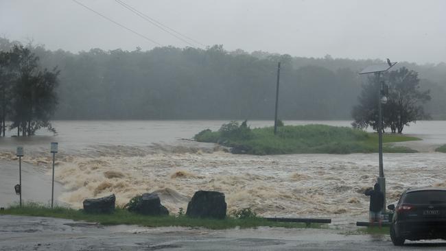 Wet weather continues to impact the Gold Coast. Oxenford Weir. Picture Glenn Hampson