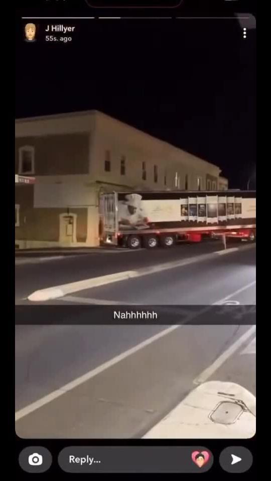 Truck crashes into building and cars at Gawler