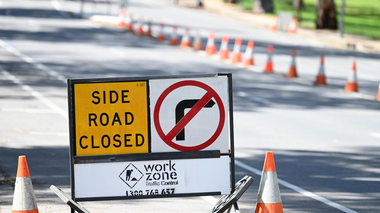 The Victorian government has been forced to cut infrastructure spending. Picture: NewsWire / Naomi Jellicoe