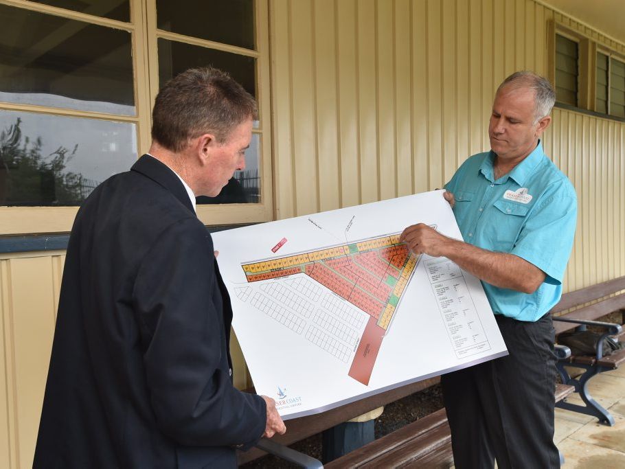 Fraser Coast Residential Airpark at Maryborough Airport - Mayor Gerard O'Connell with director Brad Tallis and the proposed plans. Picture: Alistair Brightman