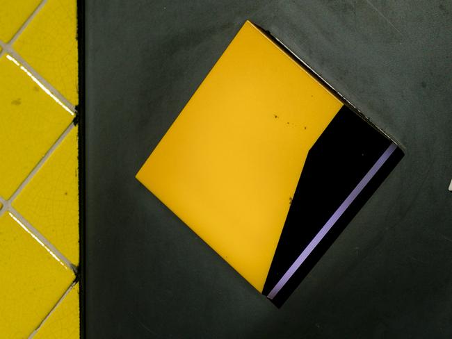 BRISBANE, AUSTRALIA - NewsWire Photos - MARCH 24, 2025: Generic picture of a Commonwealth Bank branch in the Brisbane CBD ahead of the 2025/2026 Federal Budget.Picture: NewsWire / Glenn Campbell