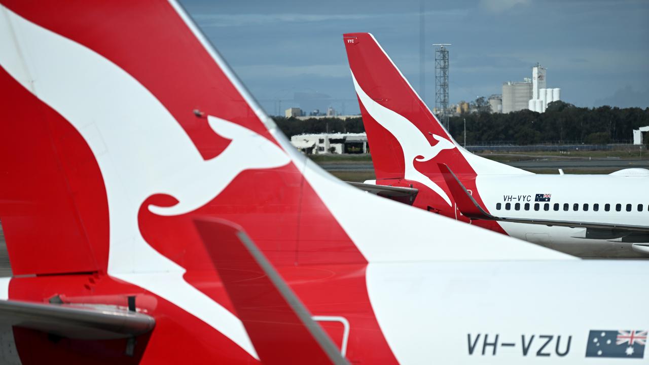 The Qantas app and website crashed due to the high volume of members trying to redeem their voucher. Picture: NCA NewsWire / Dan Peled