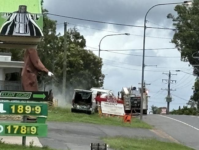 A suspected gas leak has shut down Old Gympie Road.