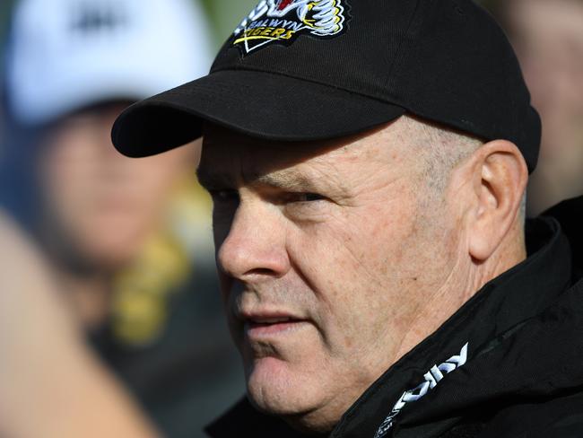 Rodney Eade, senior coach of Balwyn addresses his players during quarter time at Balwyn Park in Melbourne, Saturday, June 29, 2018. EFL (Div 1): Balwyn v Montrose. (AAP Image/James Ross) NO ARCHIVING