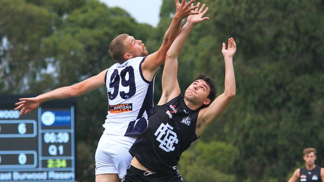 Croydon’s Darcy Yule contests the ruck on Saturday. Picture: Davis Harrigan